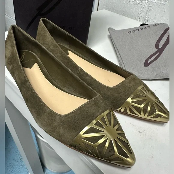 Brian Atwood Olive Suede Flats with Gold Detail – Size 6.5 - Picture 2 of 9